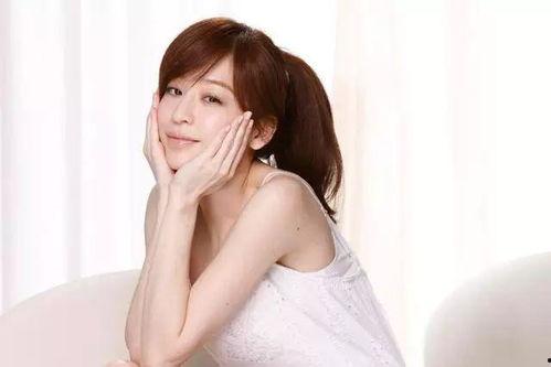 娱乐圈吃瓜王心凌,娱乐圈吃瓜王揭秘心凌那些事儿  第1张