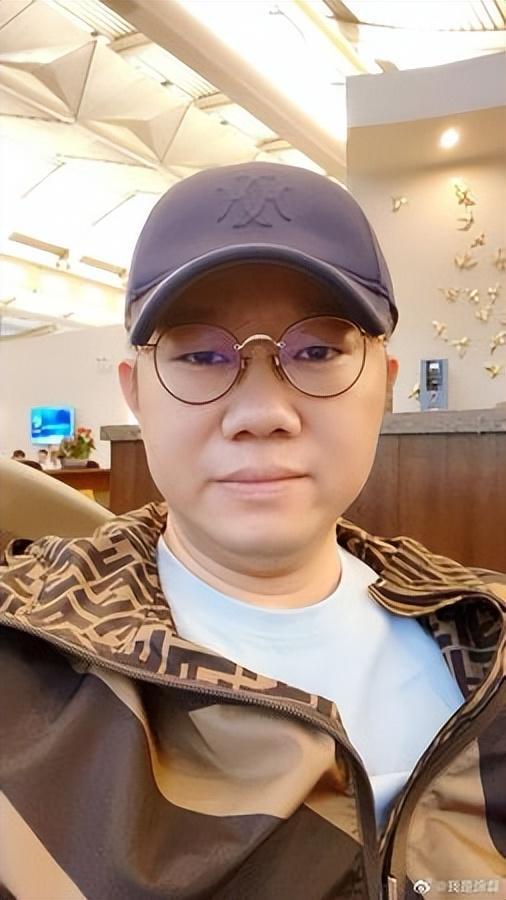 二磊被真实视频爆料,揭秘背后惊人真相  第2张